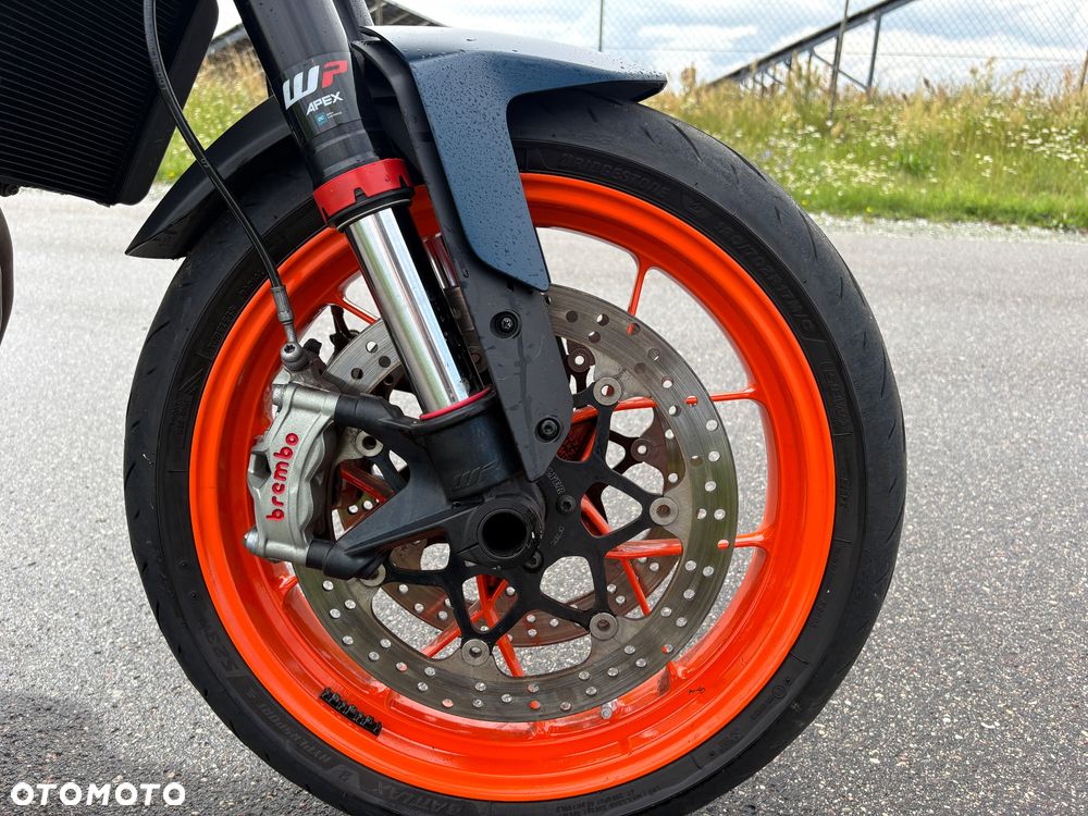 KTM DUKE 890 - 11