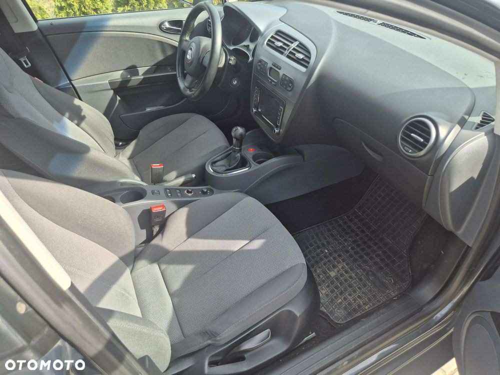 Seat Leon 2.0 FSI Stylance - 12