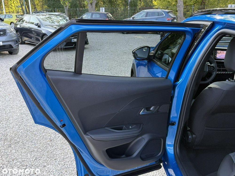 Peugeot 2008 1.2 PureTech Allure S&S EAT8 - 17