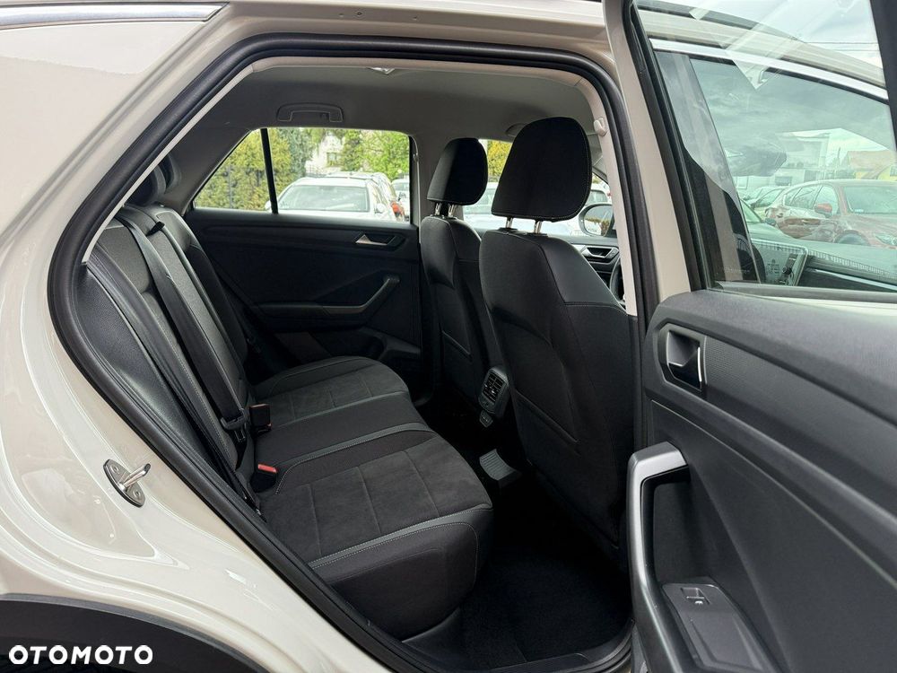 Volkswagen T-Roc 1.5 TSI Style - 27