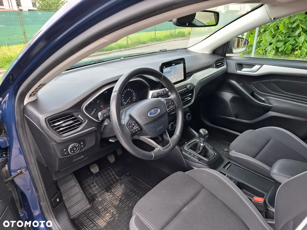 Ford Focus - 10