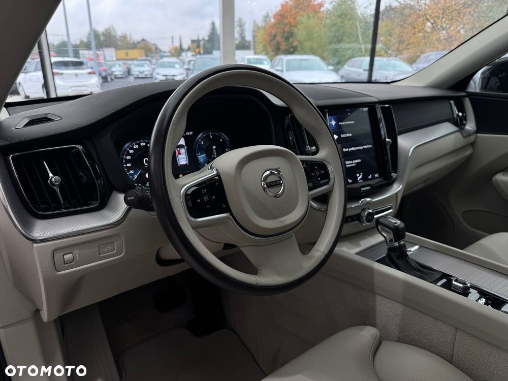 Volvo XC 60 D5 AWD Inscription - 8