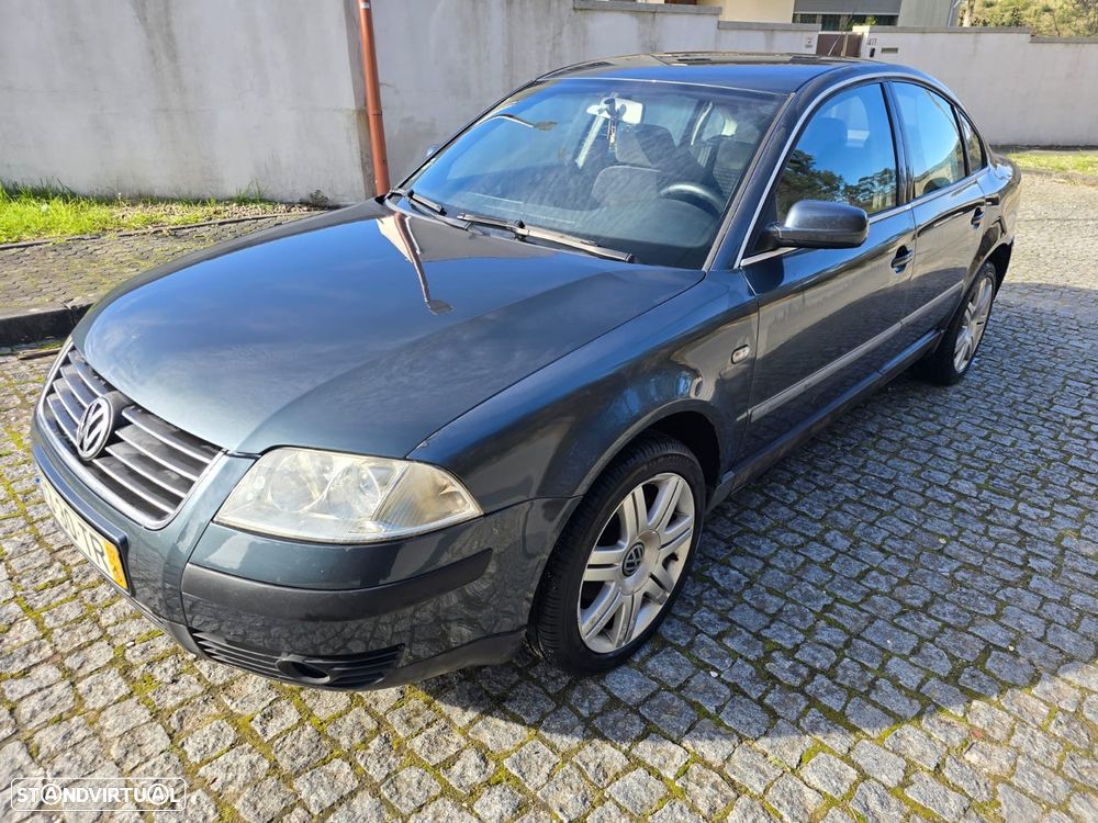 VW Passat 1.9 TDi Highline - 6