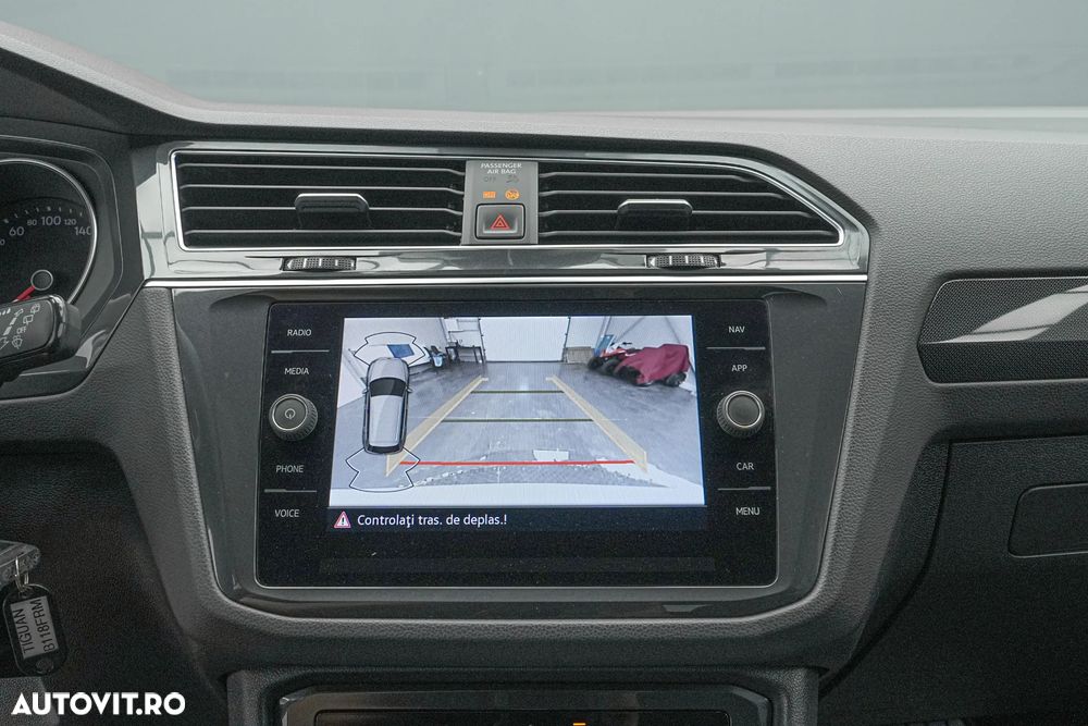 Volkswagen Tiguan 2.0 TDI 4Mot DSG Elegance - 23