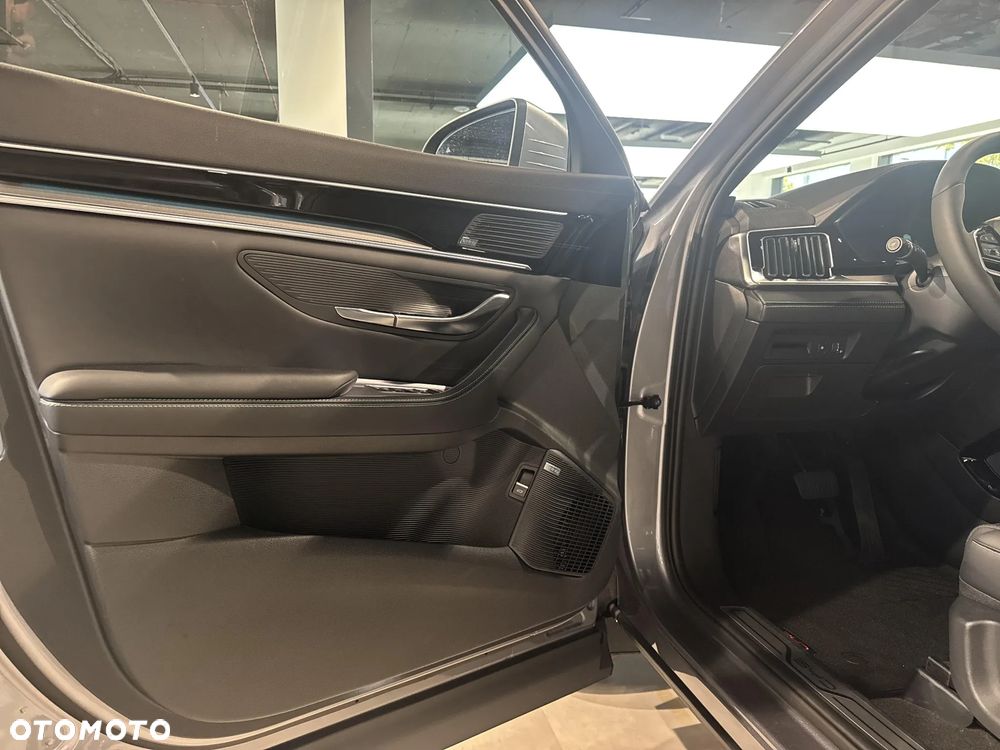 BYD Seal U - 10