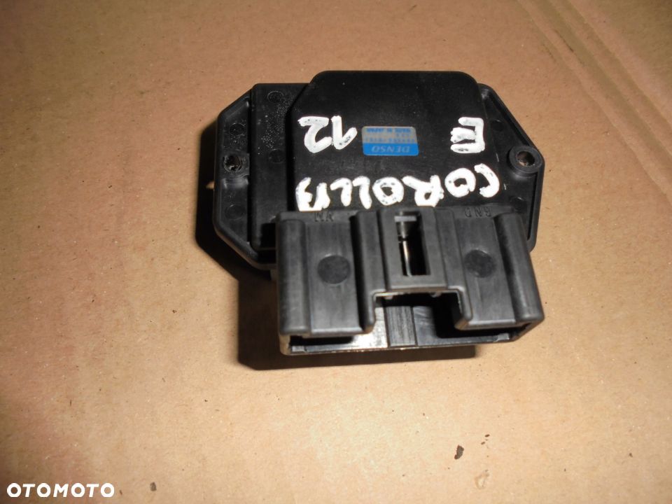 OPORNICA REZYSTOR DMUCHAWY TOYOTA VERSO AVENSIS T25 COROLLA E12 4993002121 - 2