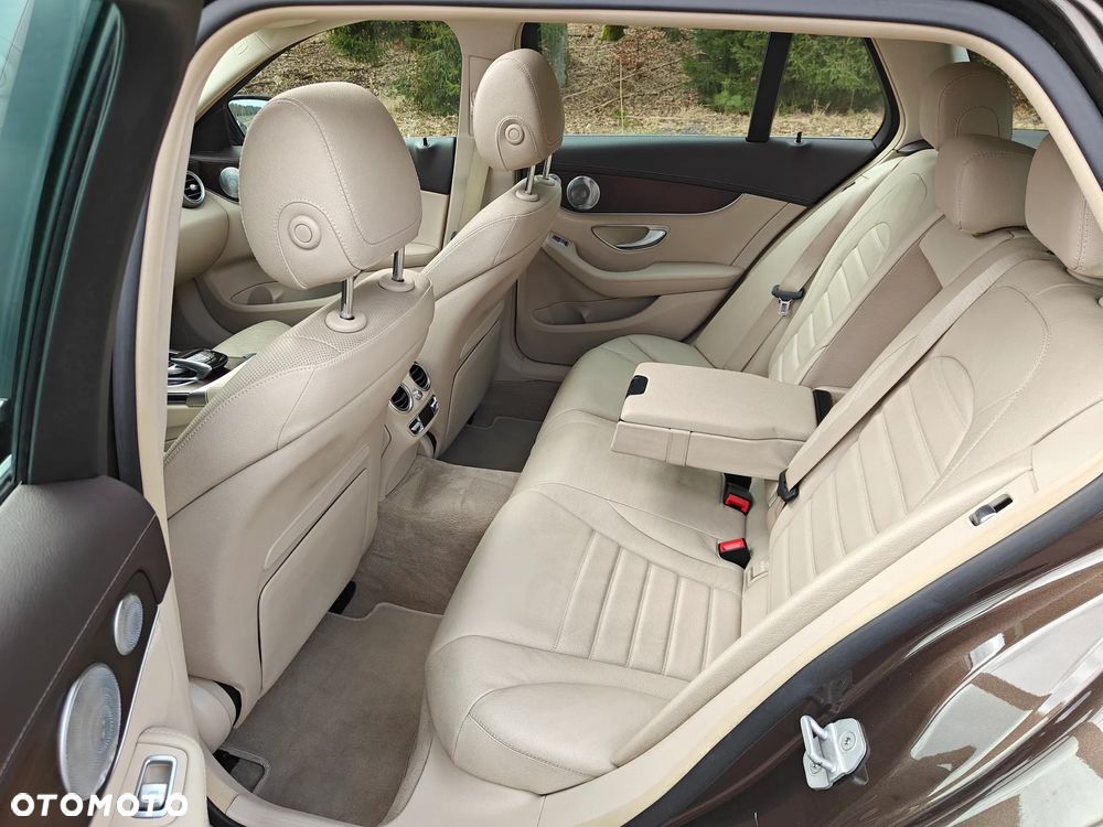 Mercedes-Benz Klasa C - 35