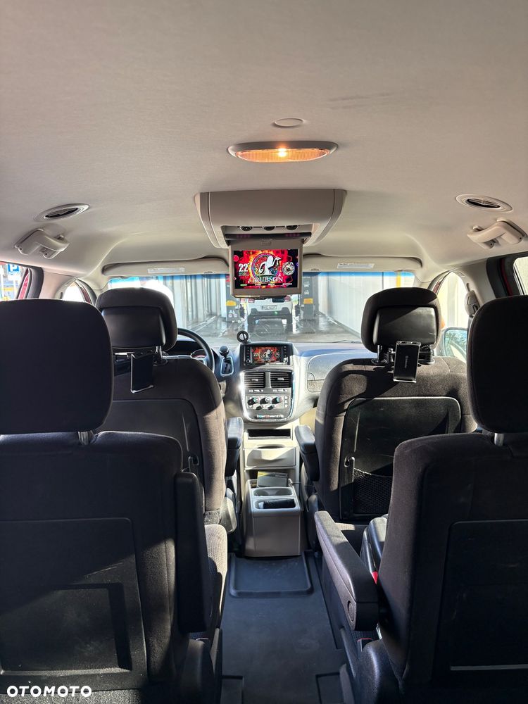 Dodge Grand Caravan - 18