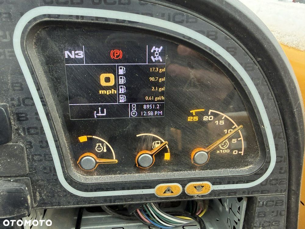 JCB 526-65 AGRI - 10