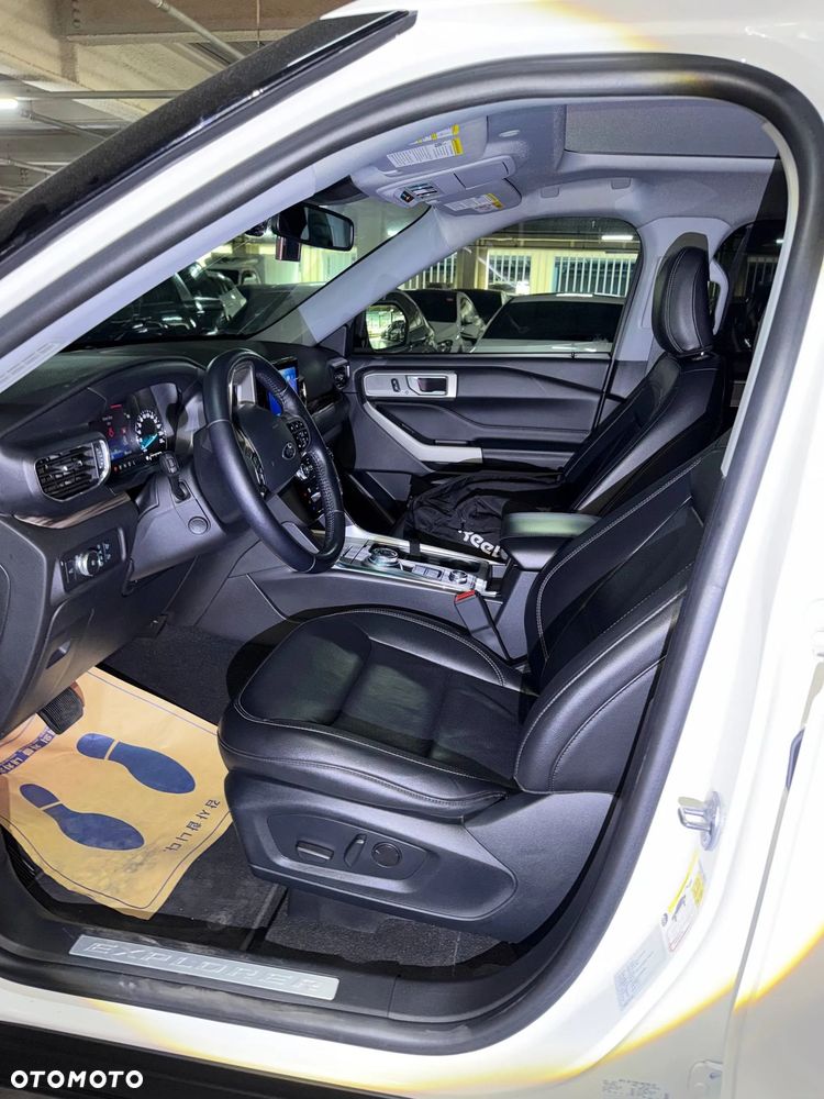Ford Explorer - 9