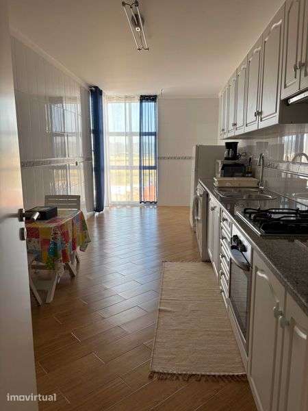 Arrenda-se Apartamento T2 para Professores – São Martinho do Porto - Grande imagem: 3/12