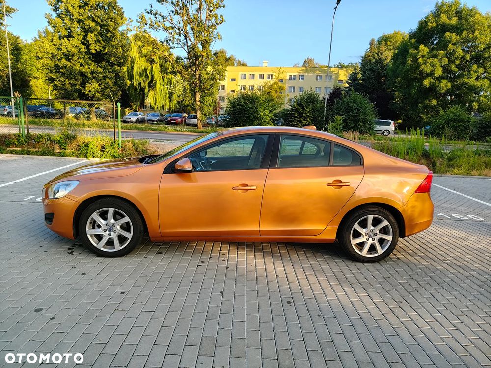 Volvo S60 D3 Geartronic Momentum - 2