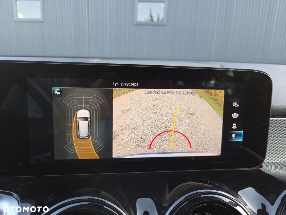 Mercedes-Benz GLB 200 d 8G-DCT Progressive - 18