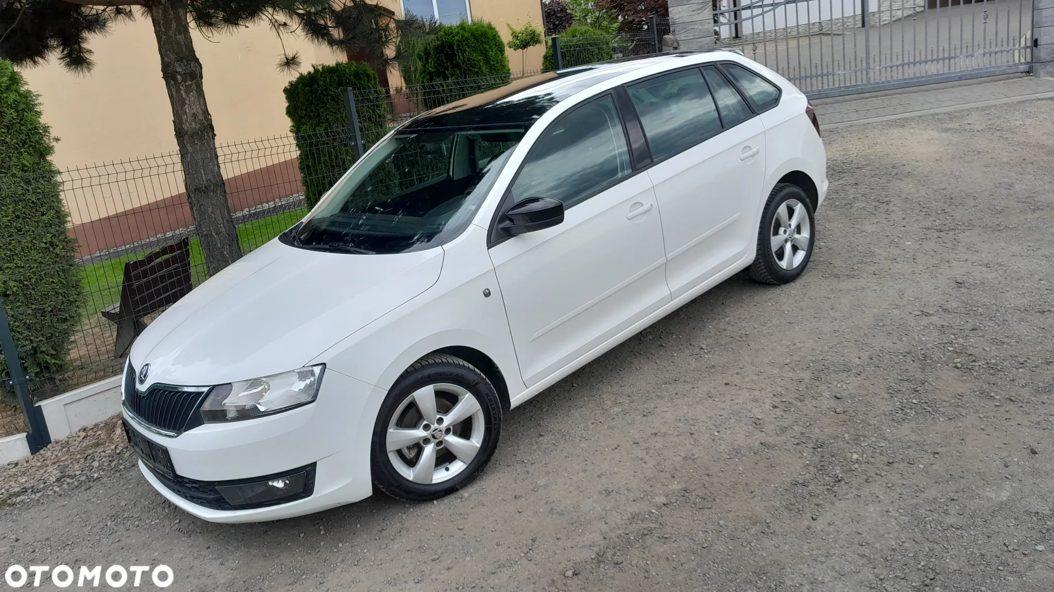 Skoda RAPID - 14