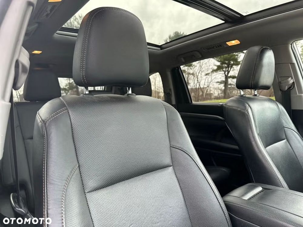 Toyota Highlander 3.5 V6 - 17