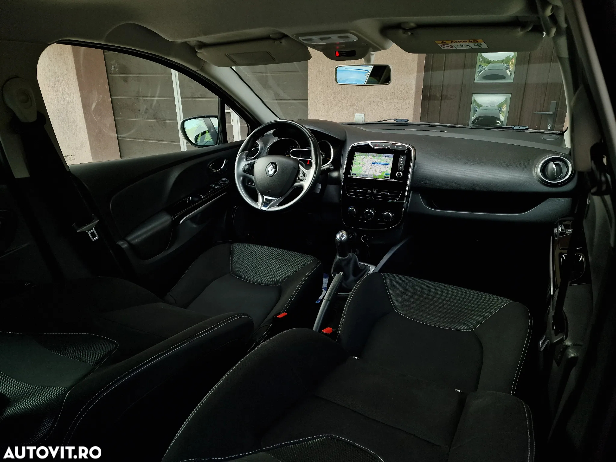 Renault Clio - 17