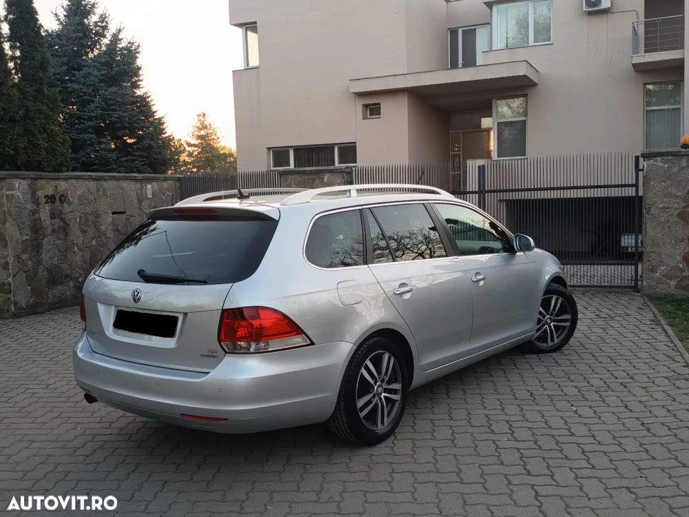 Volkswagen Golf - 5