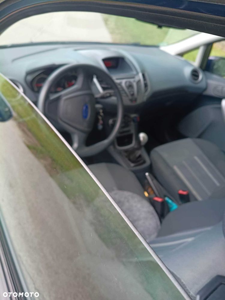 Ford Fiesta - 7
