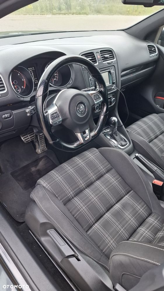 Volkswagen Golf 2010 photo 5