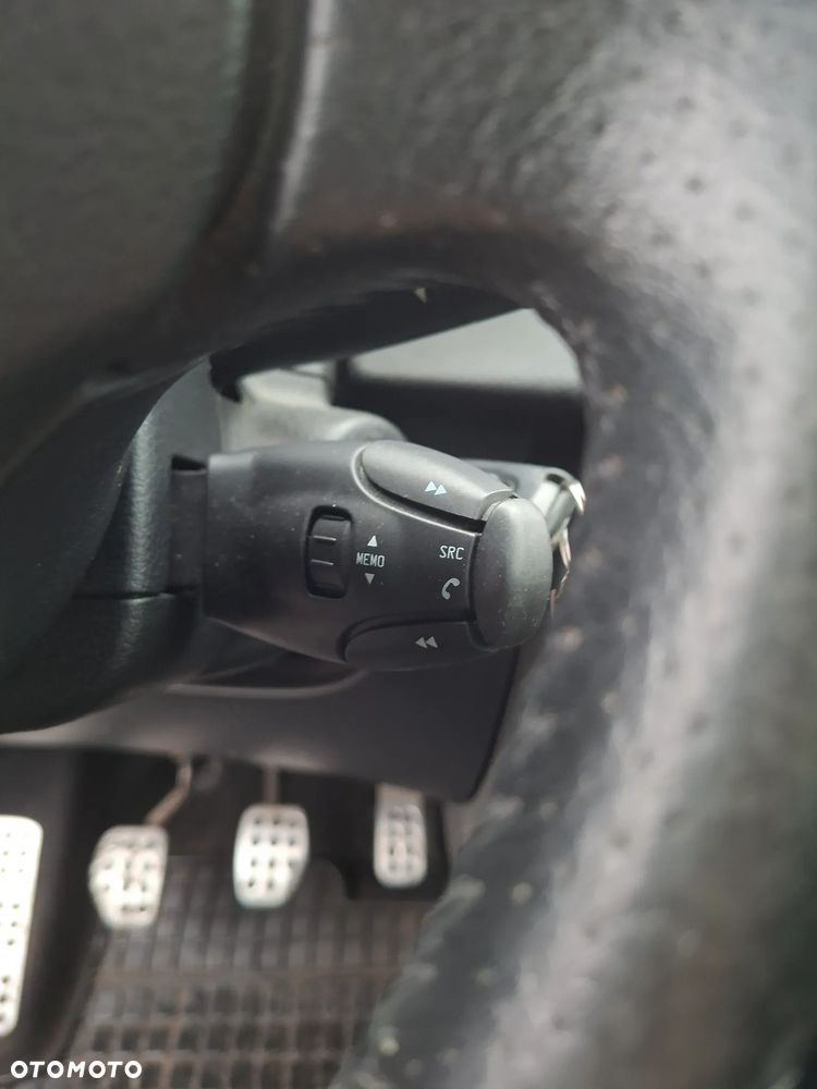 Peugeot 207 1.6 HDi Access - 14