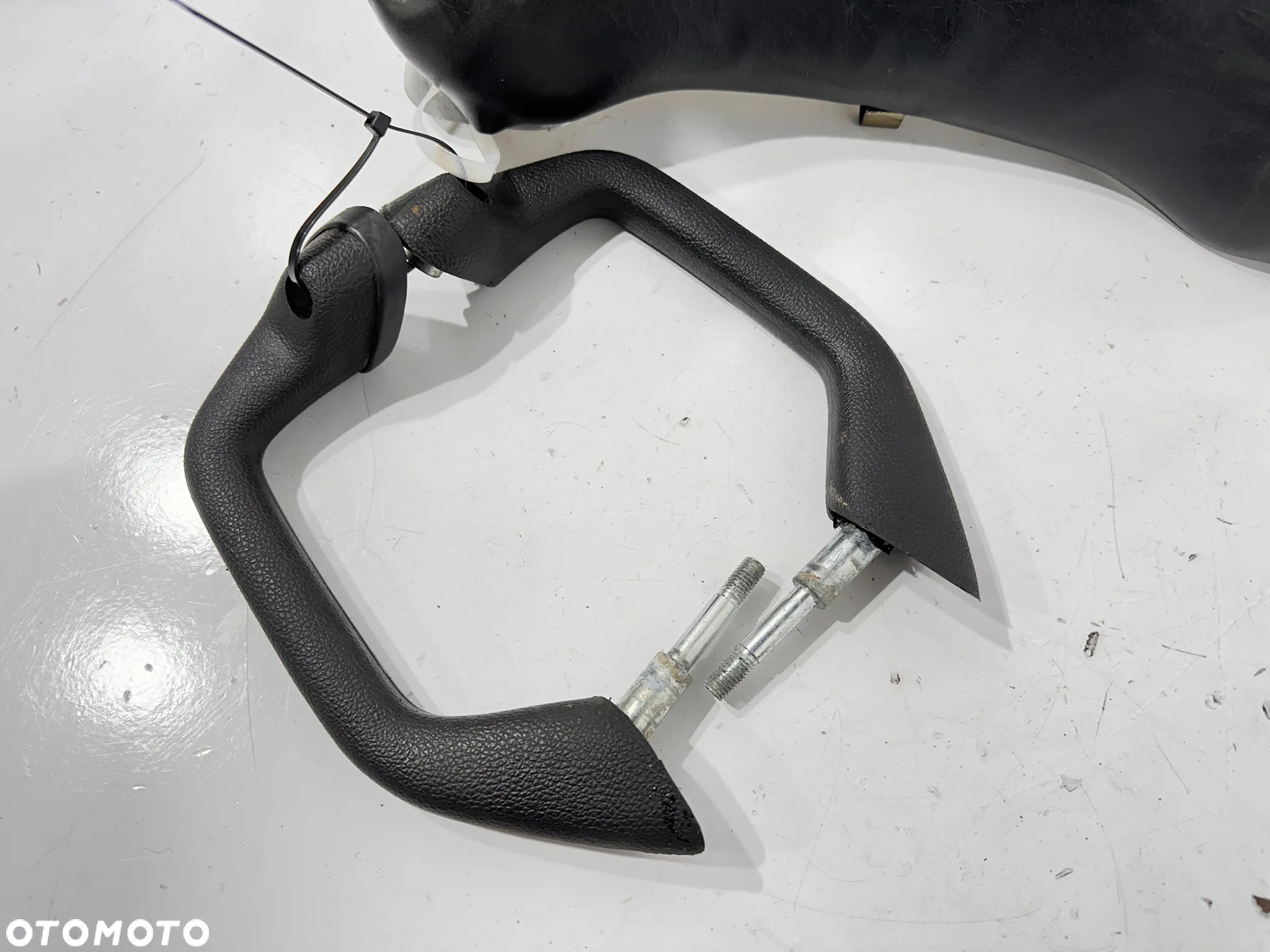 Oparcie trzymanie pasażera Piaggio Hexagon 125 LX - 4