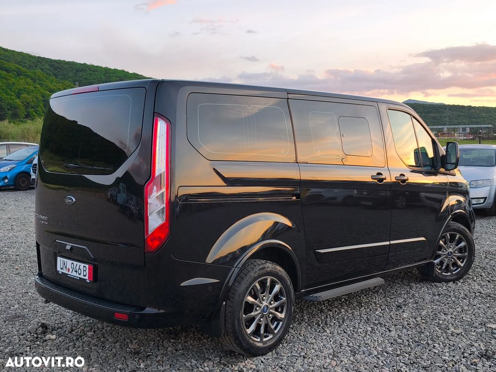 Ford Tourneo Custom - 21
