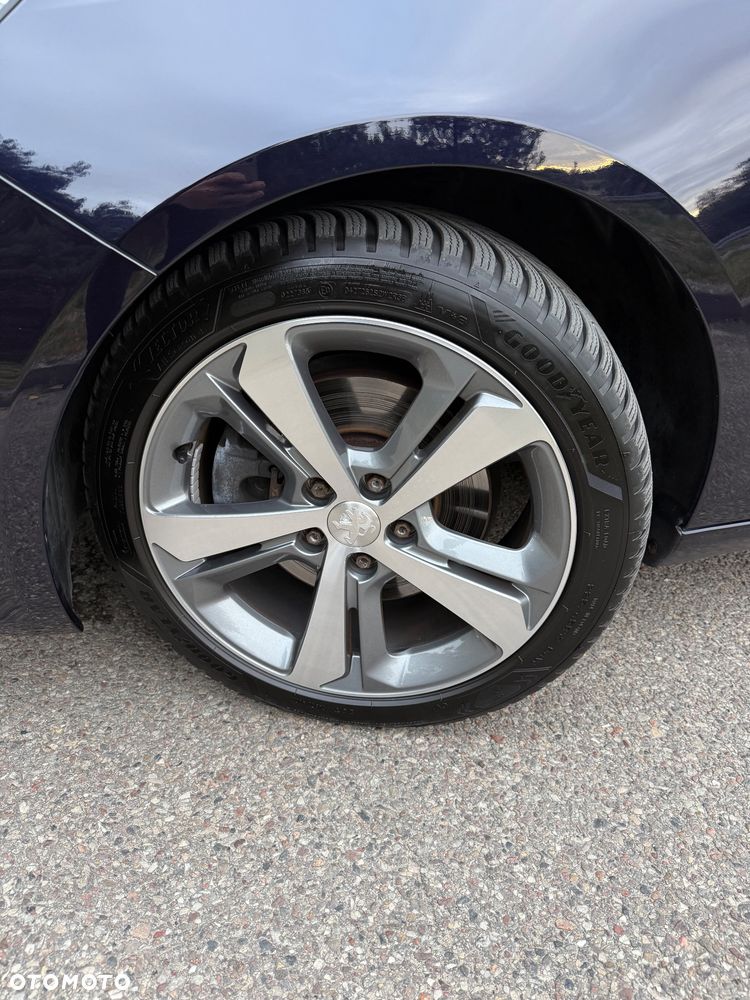 Peugeot 308 - 25