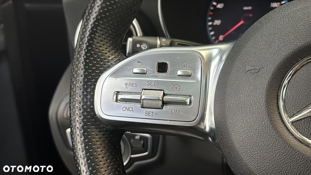 Mercedes-Benz GLC 200 d 4-Matic Business Edition - 28