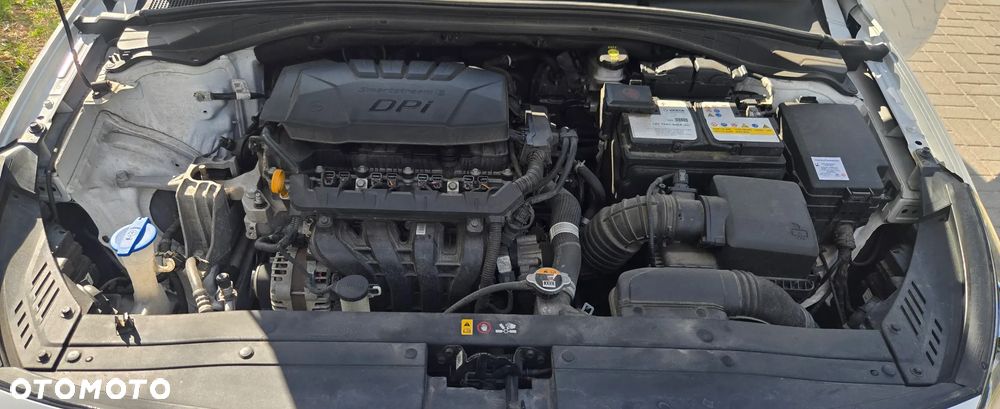 Hyundai i30 1.5 DPI Classic + - 15