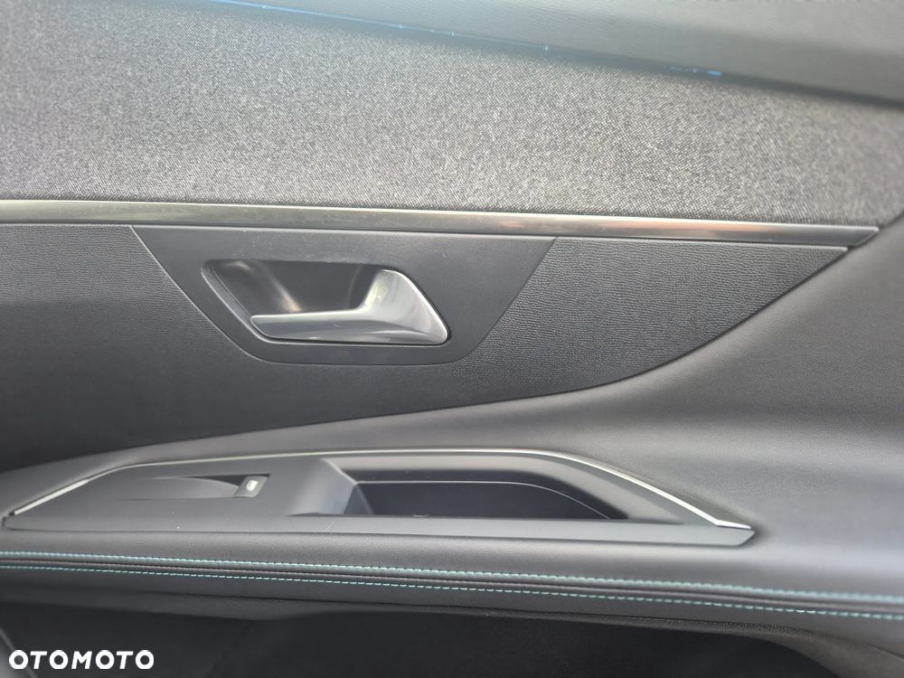 Peugeot 3008 225 e-EAT8 Allure Pack - 26