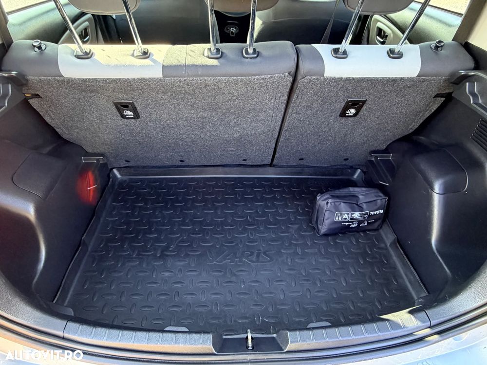Toyota Yaris 1.5 VVT-i Comfort - 14