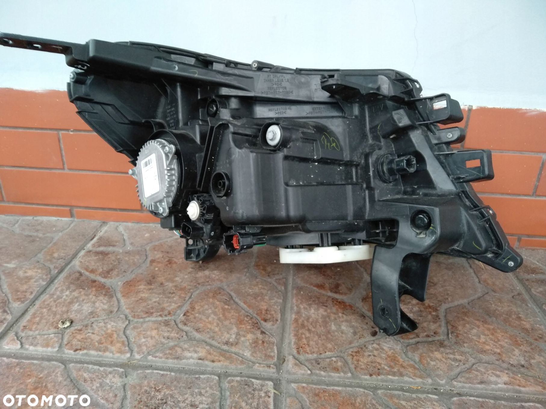 Lampa Full LED prawa lewa Nissan Navara IV NP300 - 12