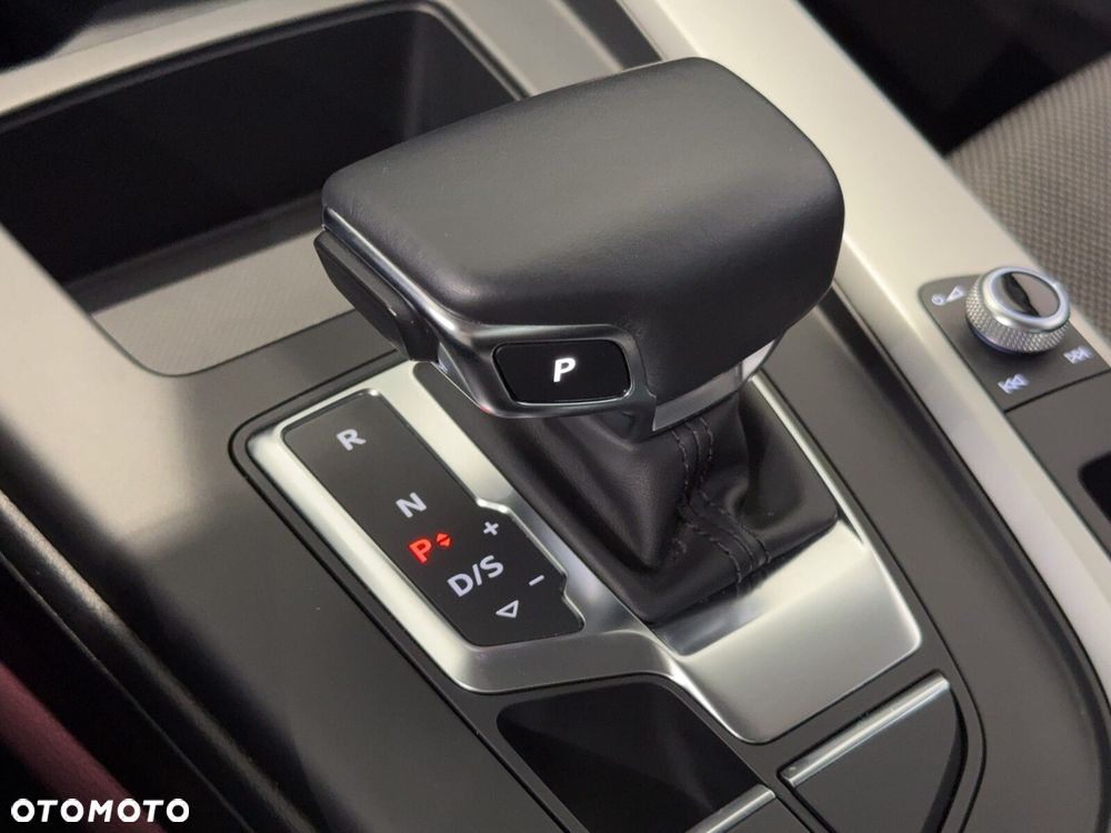 Audi A4 Limousine - 33