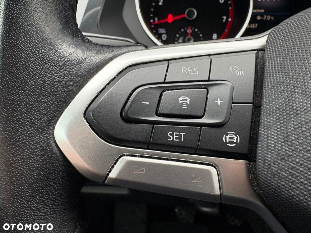 Volkswagen Tiguan - 21