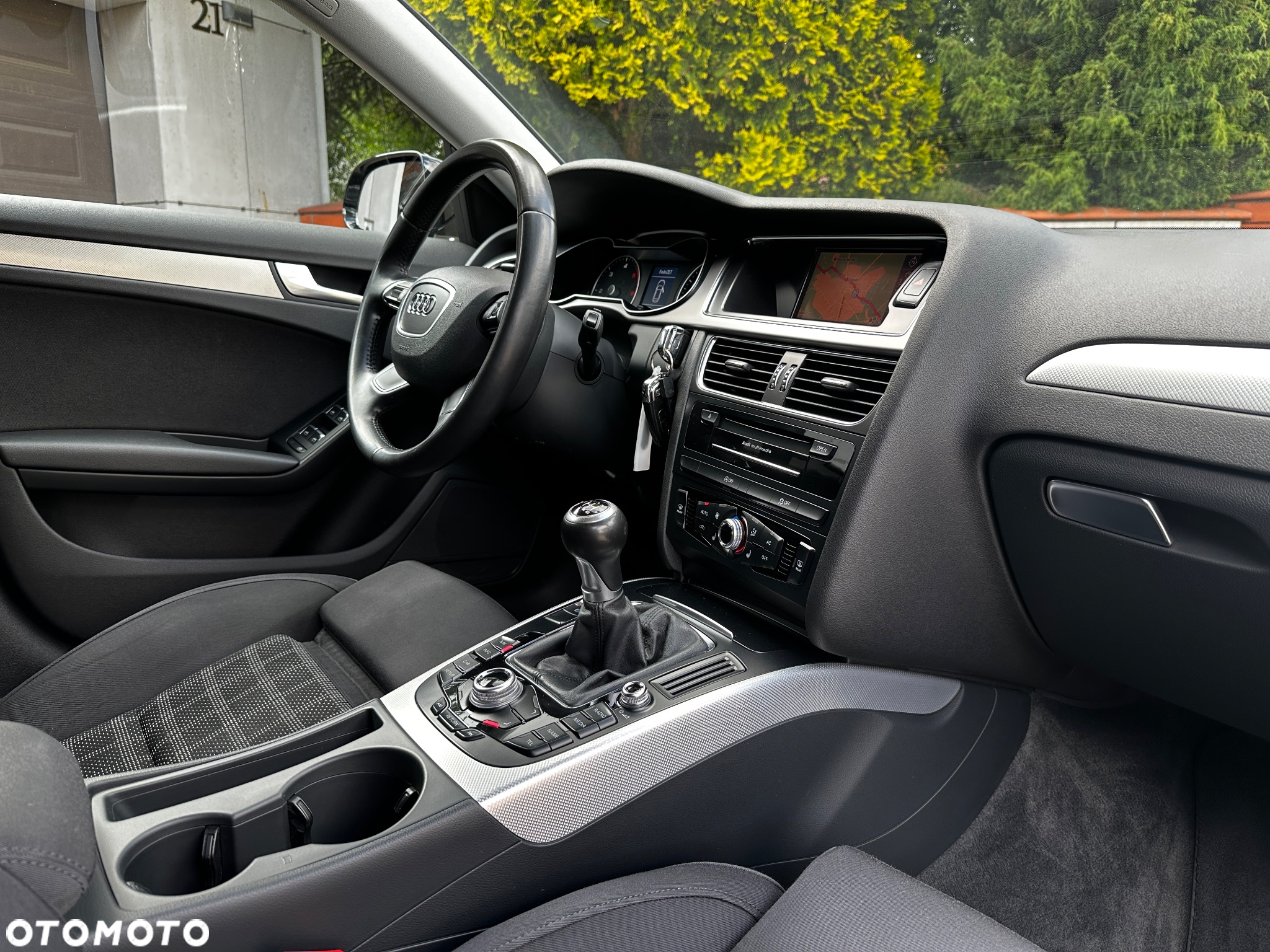 Audi A4 Avant 2.0 TDI DPF Ambiente - 18