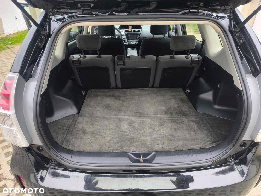 Toyota Prius+ - 13