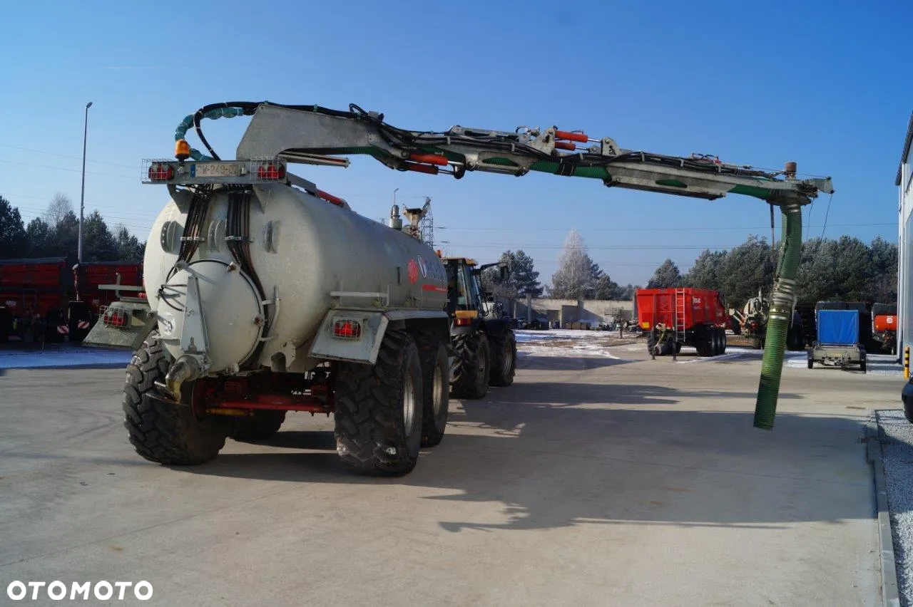 Pichon Wóz Asenizacyjny TCI 15700 z ramieniem górnym - 6