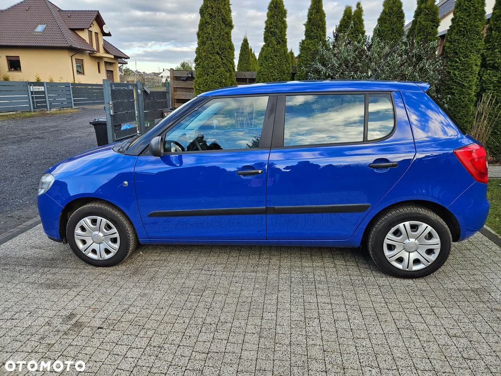 Skoda Fabia 1.2 HTP Ambiente - 9