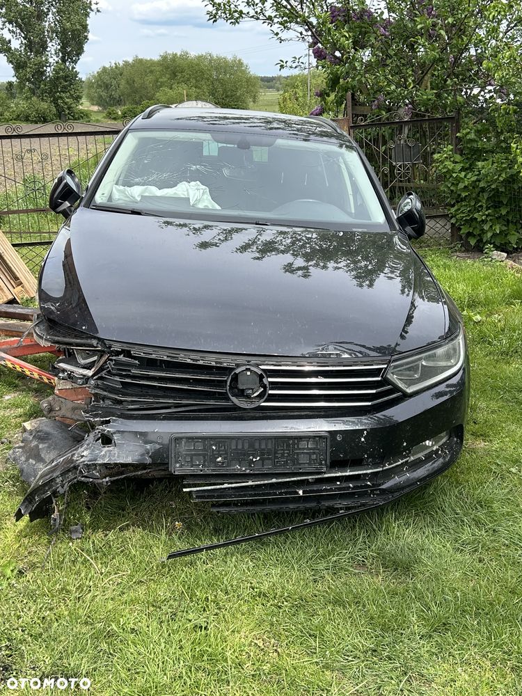 Volkswagen Passat 2.0 TDI BMT Comfortline DSG - 2