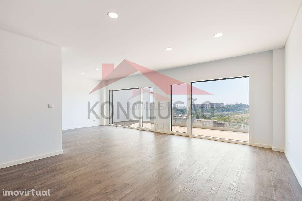 Moradia Nova V5 em Banda - perto de Lisboa - Grande imagem: 2/37