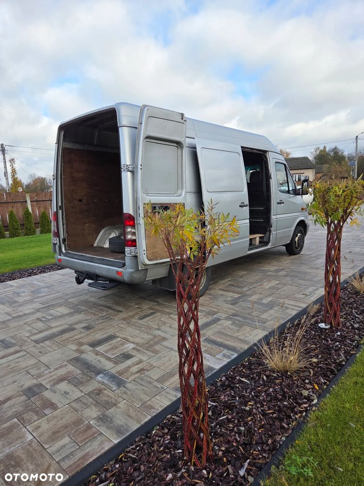 Mercedes-Benz Sprinter - 6