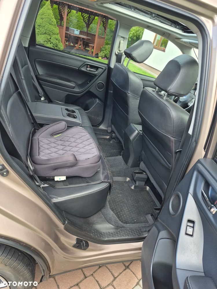 Subaru Forester 2.0XT Platinum Lineartronic - 17