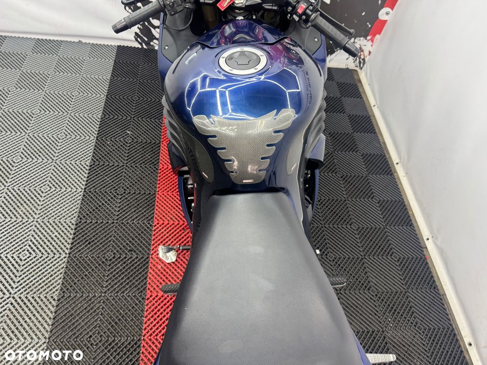 Kawasaki ZZR - 24