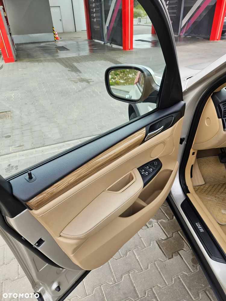 BMW X3 xDrive35i Sport-Aut - 14