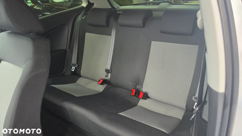 Volkswagen Polo - 15