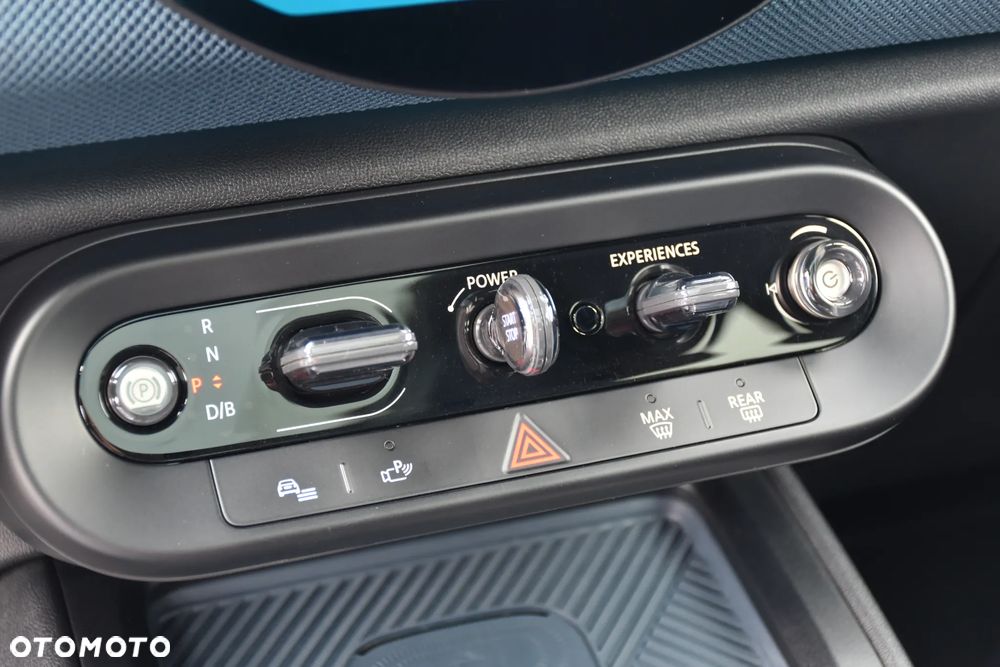 MINI Countryman SE ALL4 66.5kWh Linia Favoured - 24