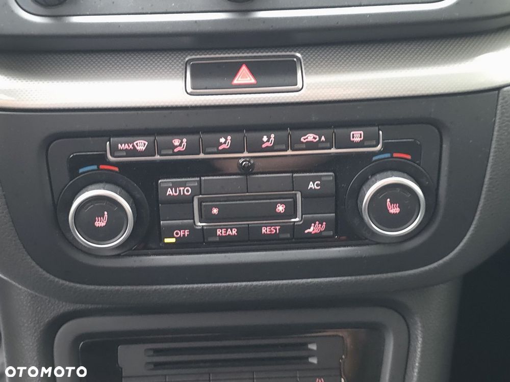 Volkswagen Sharan 2.0 TDI Comfortline - 18