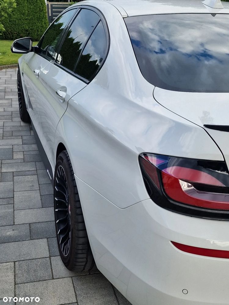 BMW Seria 5 530d xDrive - 18