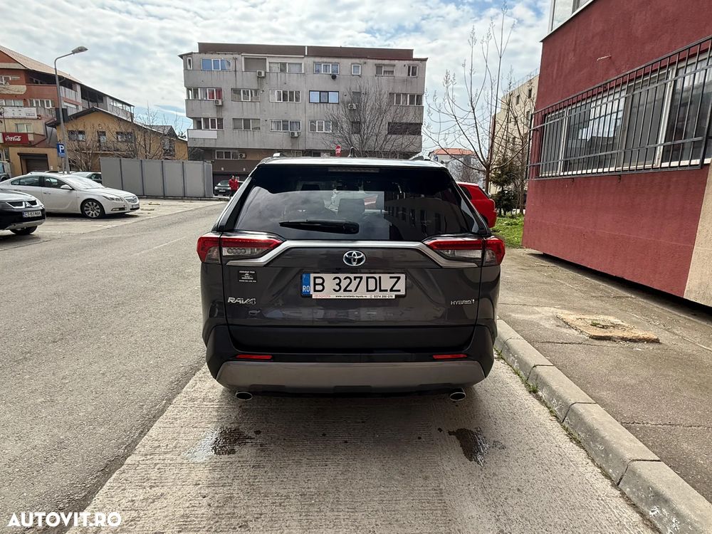 Toyota RAV4 - 3