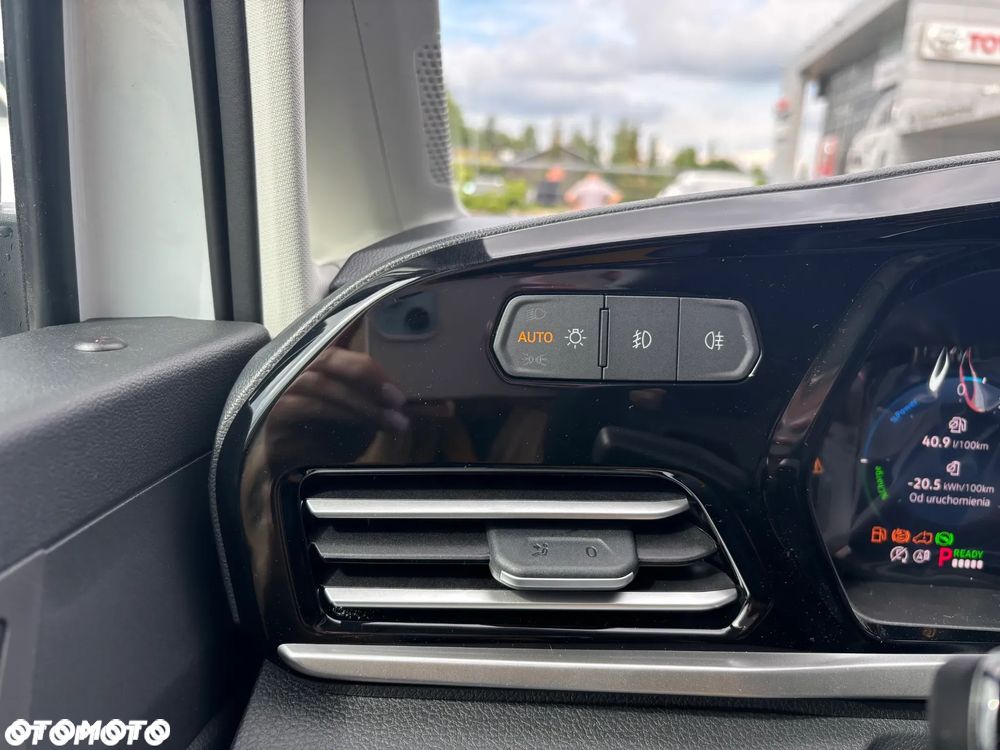Ford Transit Connect 1.5 EcoBoost PHEV 150 A6 FWD Van Trend L2 - 19